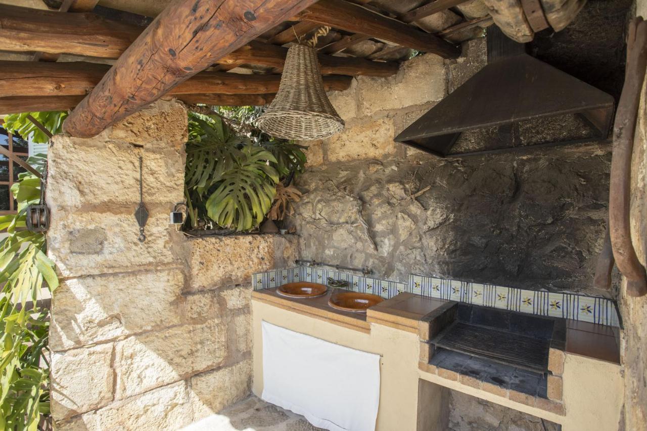 Caimaris House * Caimari