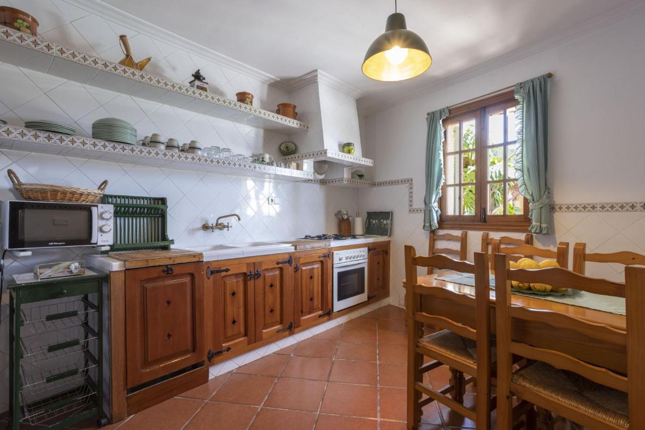 Caimaris House * Caimari